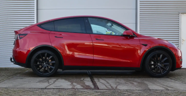 TESLA MODEL Y (01/08/2021) - 